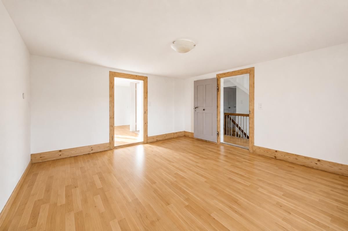 6 Zimmerwohnung mit Terrasse - 6