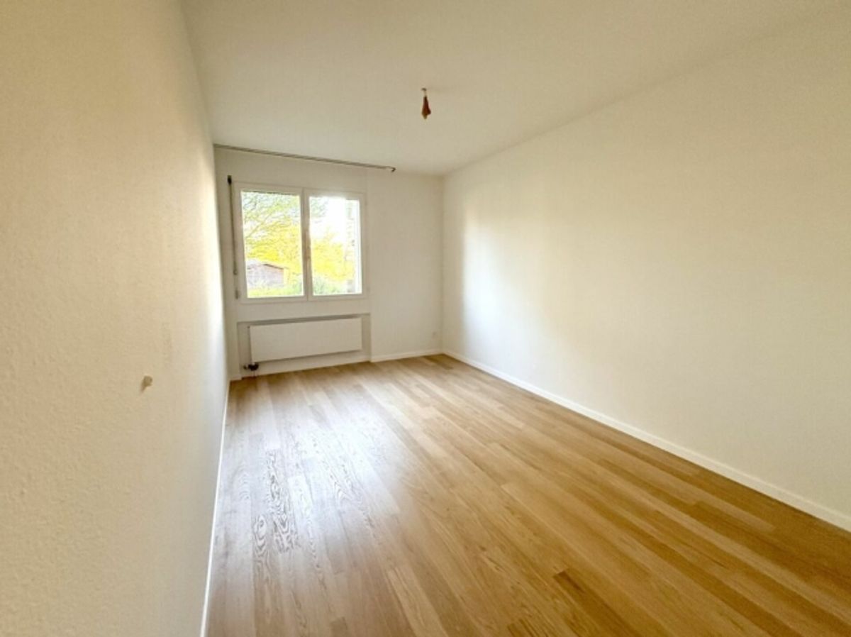 Frisch renovierte 4.5-Zimmer-Wohnung in Albisrieden - 2