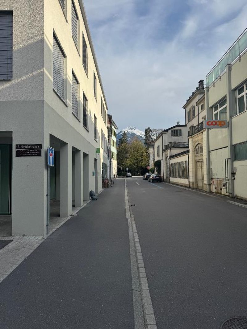Tiefgarage - 1
