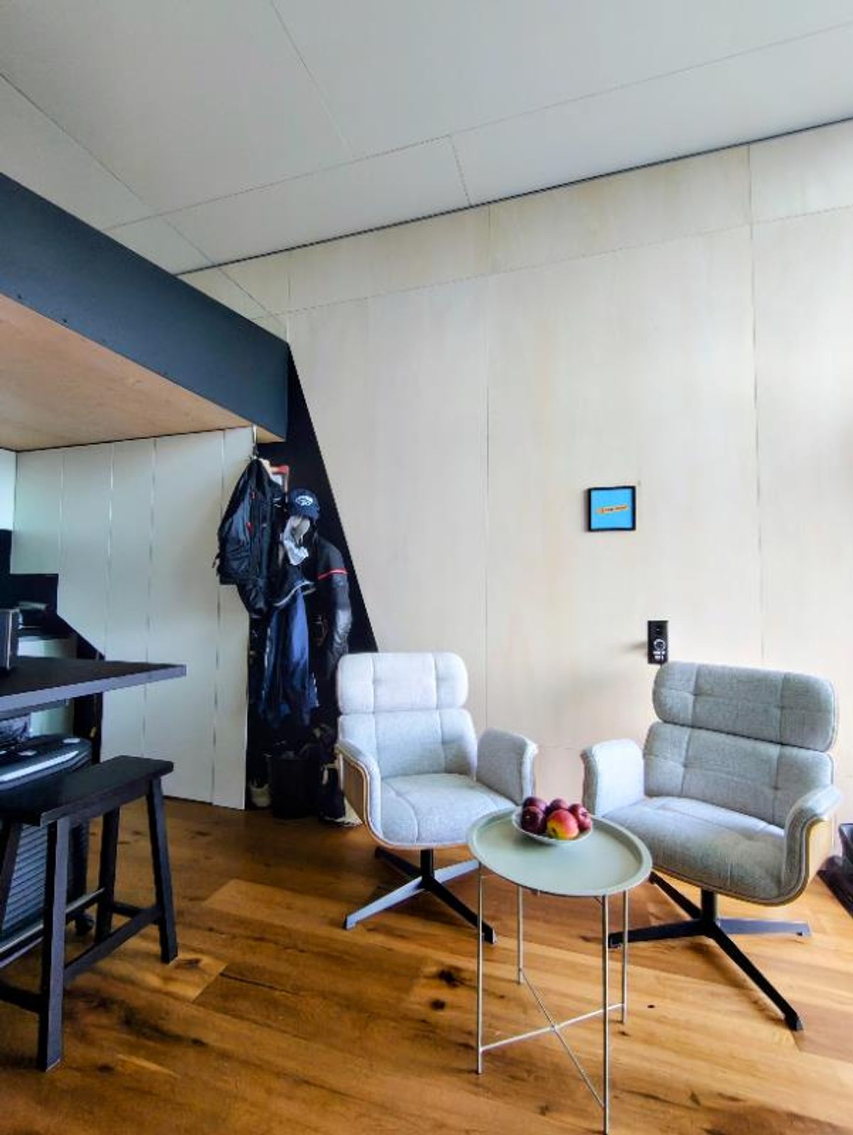 Studio - 2