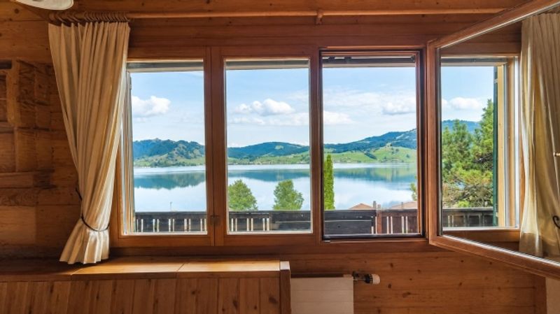 FERIENHAUS MIT SENSATIONELLER SEE- UND BERGSICHT - 8