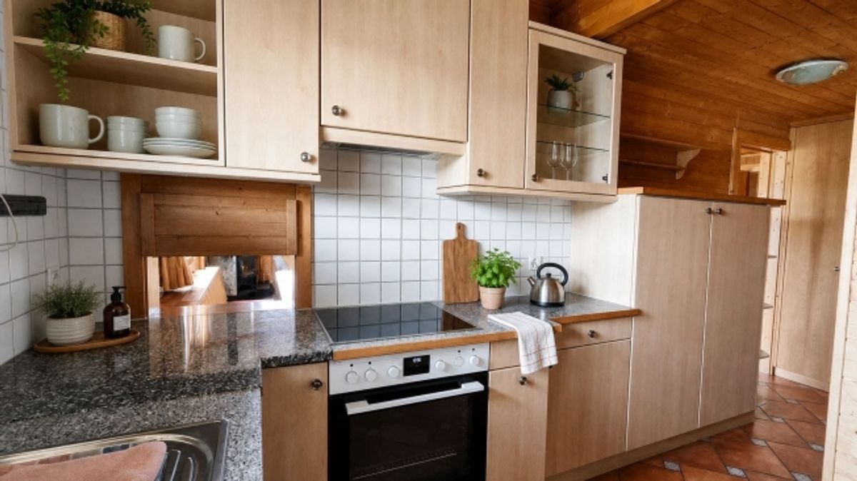 FERIENHAUS MIT SENSATIONELLER SEE- UND BERGSICHT - 12