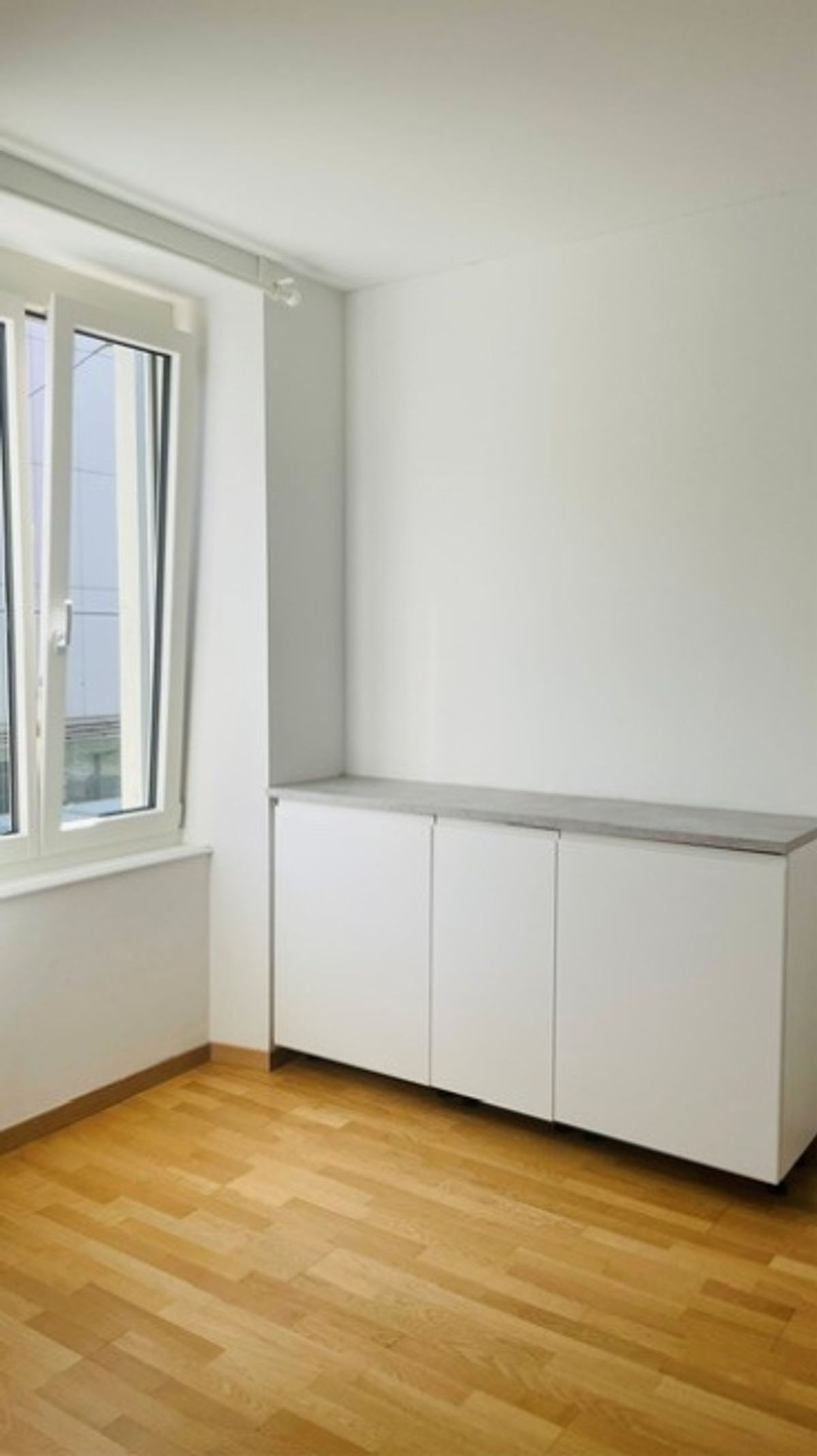 Zentral und komfortabel – 4.5-Zimmer-Wohnung nahe Bahnhof Wiedikon - 4