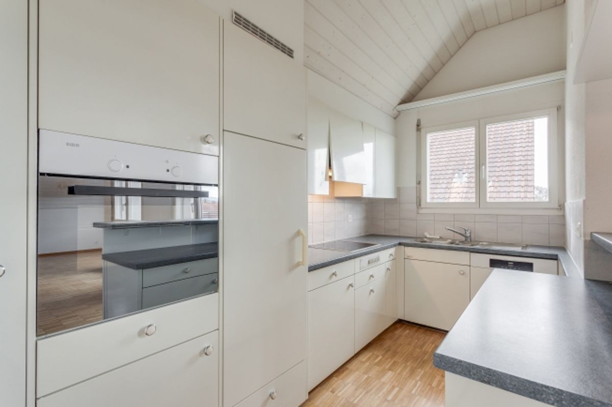 Mieten ohne Kaution - 2-stöckige Dachwohnung im Grünen - 2