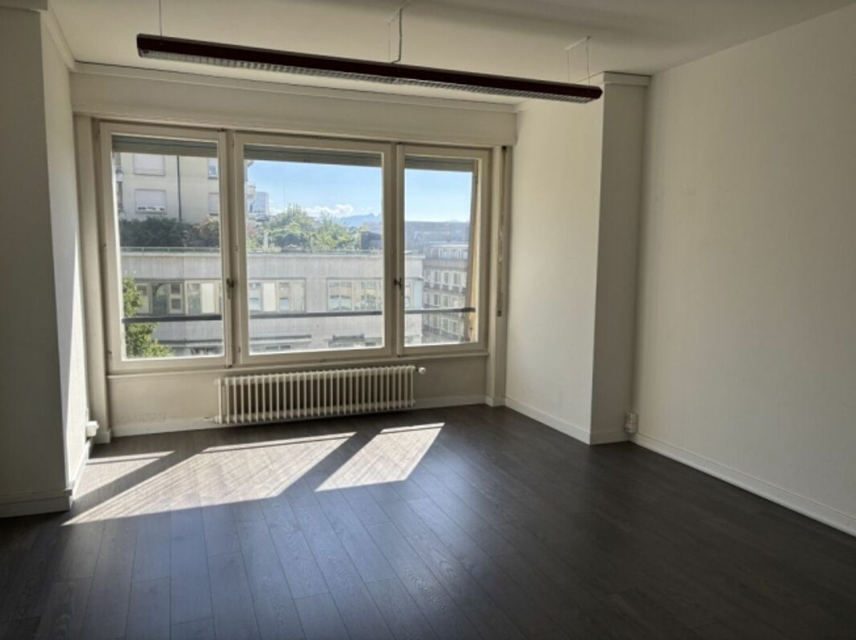 Bureau spacieux et lumineux de 175 m² - conditions flexibles - 1