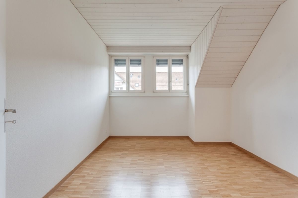 Mieten ohne Kaution - 2-stöckige Dachwohnung im Grünen - 6