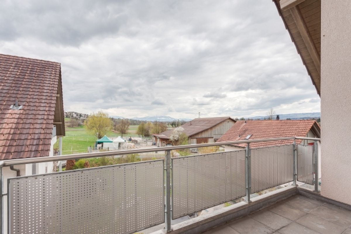 Mieten ohne Kaution - 2-stöckige Dachwohnung im Grünen - 10