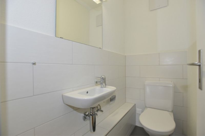 2.5-Zimmer-Wohnung mit Sitzplatz! "Mieten ohne Kaution" - 4