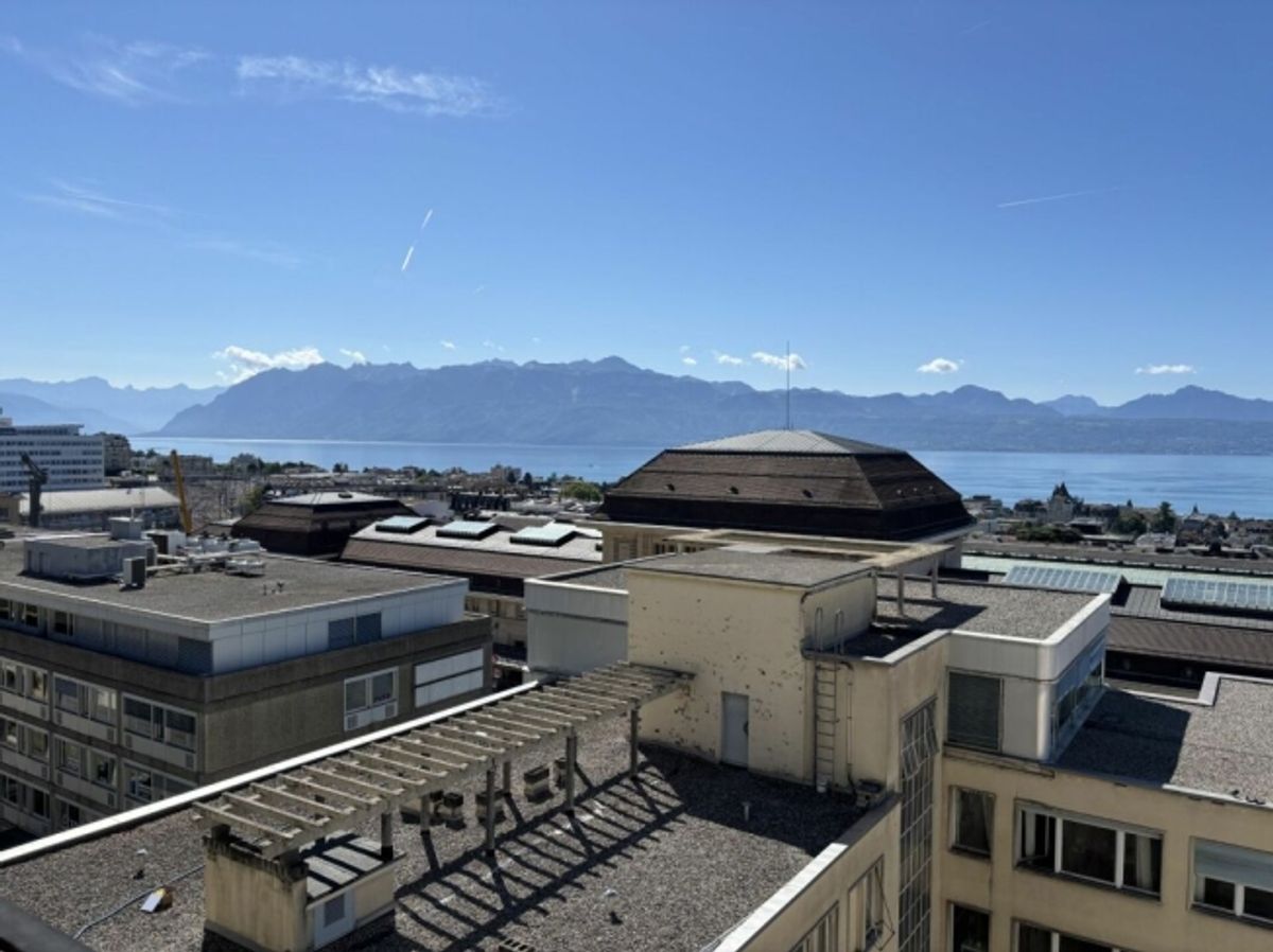Bureau de 116 m2 vue lac à deux pas de la gare - 4