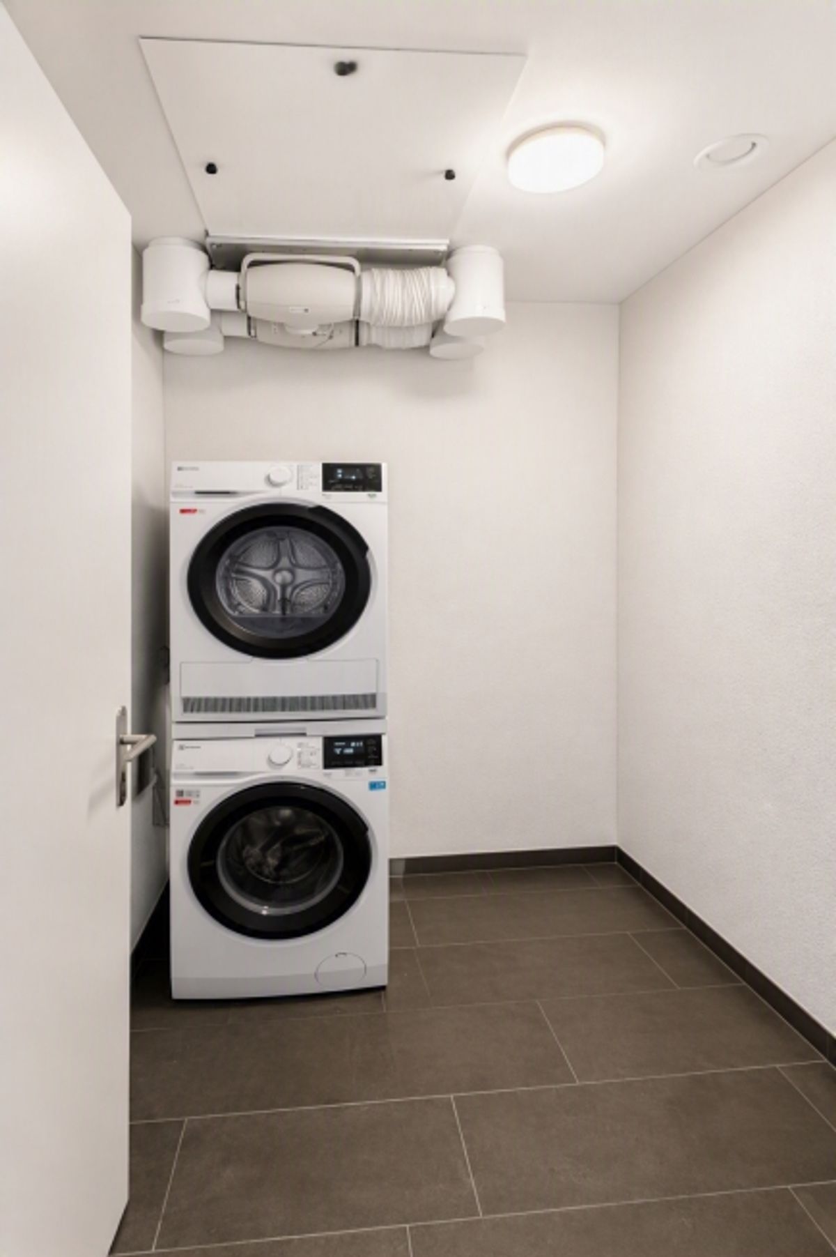 Wohnen, wo modernes Design, Komfort und Natur zusammenkommen - 2
