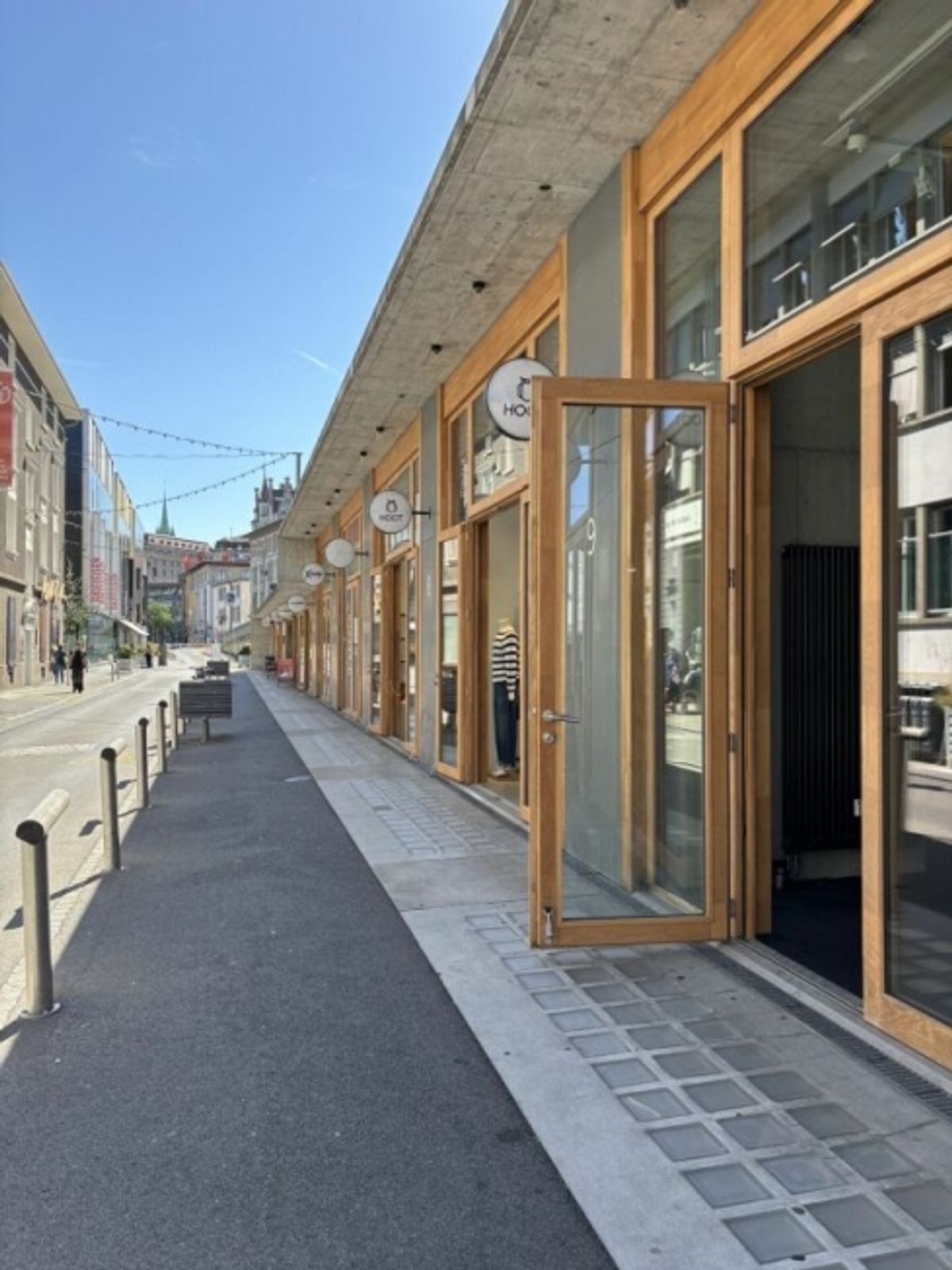Arcade Commerciale de 79 m² au Coeur du Flon, Lausanne - 4