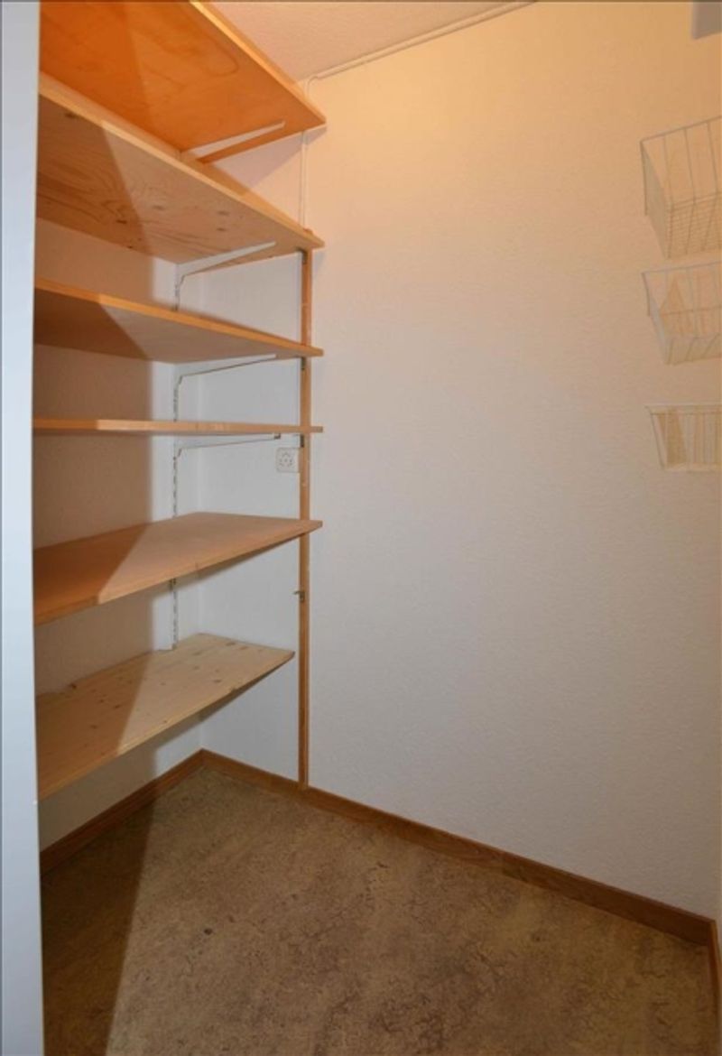 Grosszügige, moderne 3.5 Zimmer-Wohnung "Mieten ohne Kaution" - 9