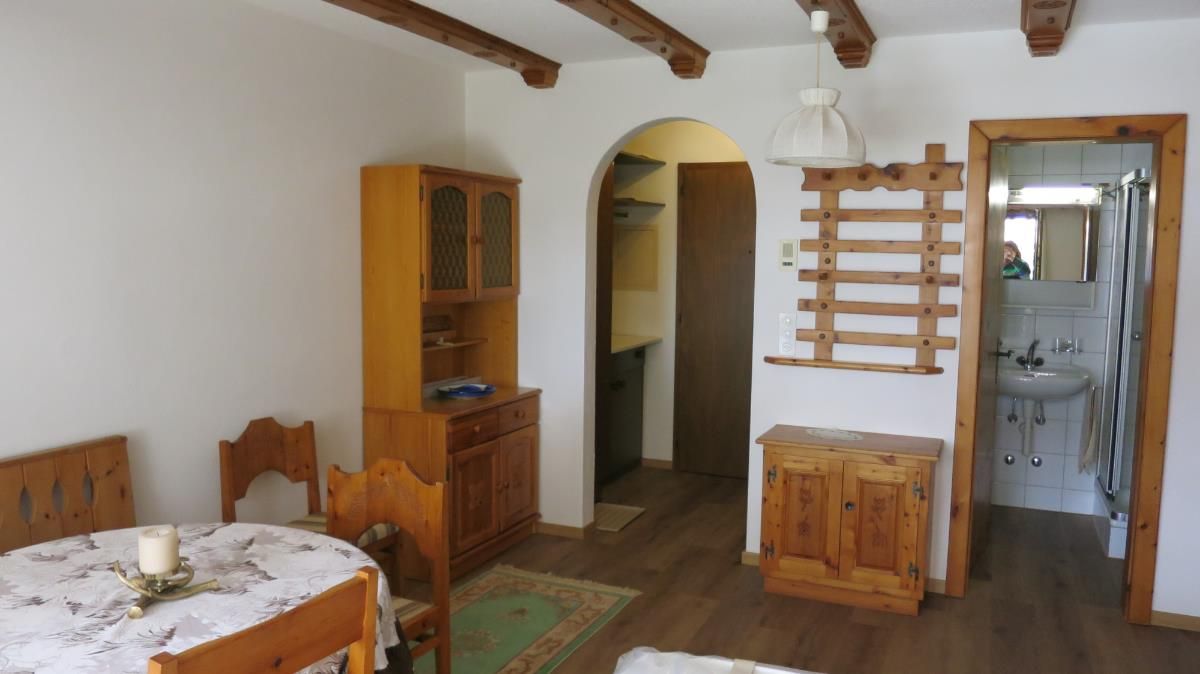 1 Zimmer Wohnung - 1