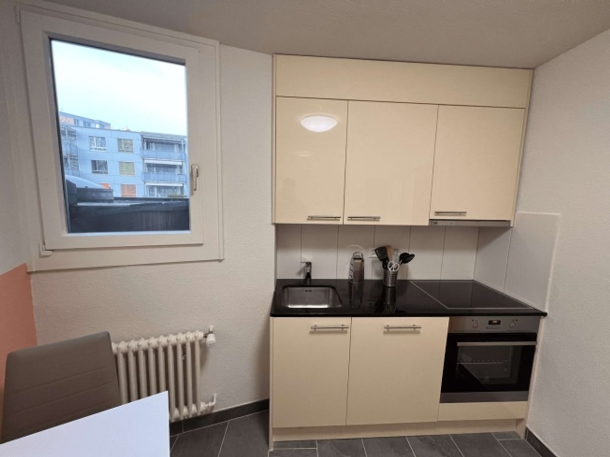 Furnished room in modernised apartment in a top location - 5
