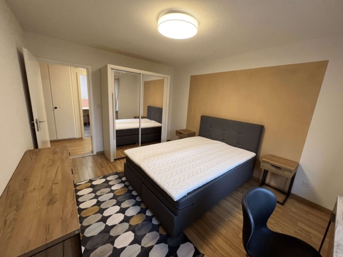 Furnished room in modernised apartment in a top location - 1