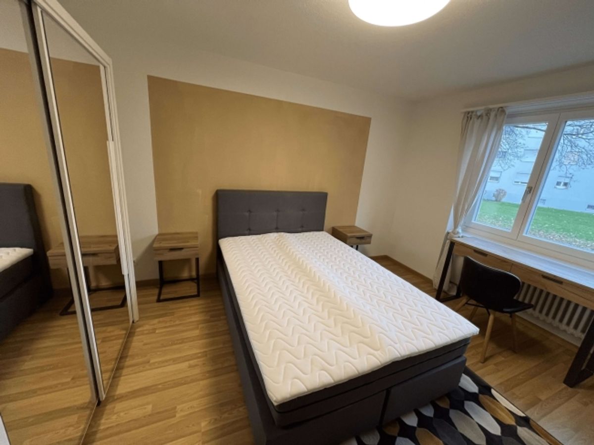 Furnished room in modernised apartment in a top location - 3