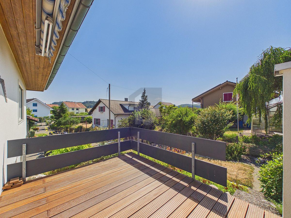 ENERGETISCH SANIERT MIT 1339 M² UMSCHWUNG - 0