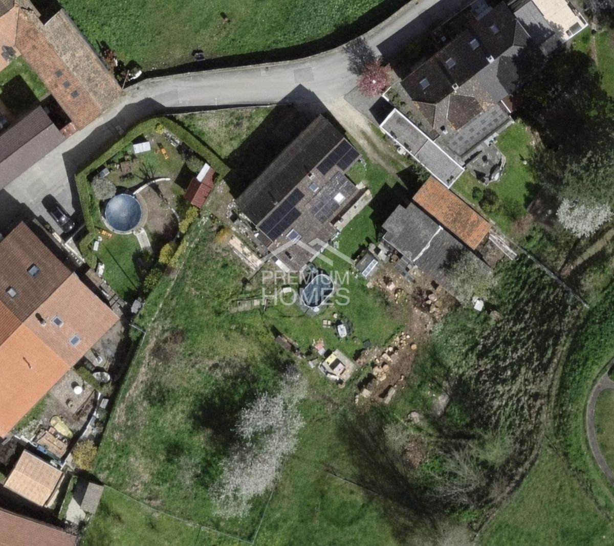 Terrain avec permis pour villa familiale - 0