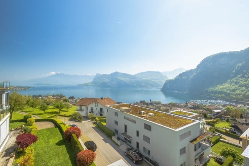 Mieten ohne Kaution - Luxuriöse Terrassen-Attikawohnung in Hergiswil - 1