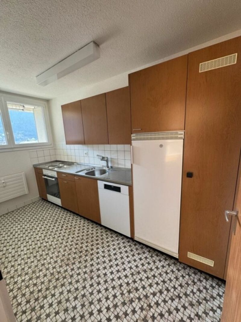 Schöne Wohnung mit herrlicher Aussicht zu den Bergen - 3
