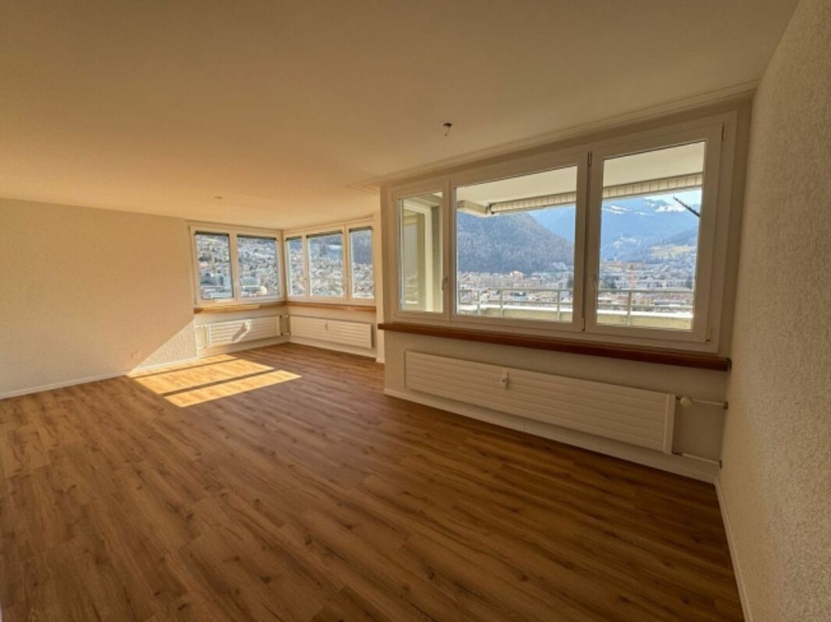 Schöne Wohnung mit herrlicher Aussicht zu den Bergen - 8
