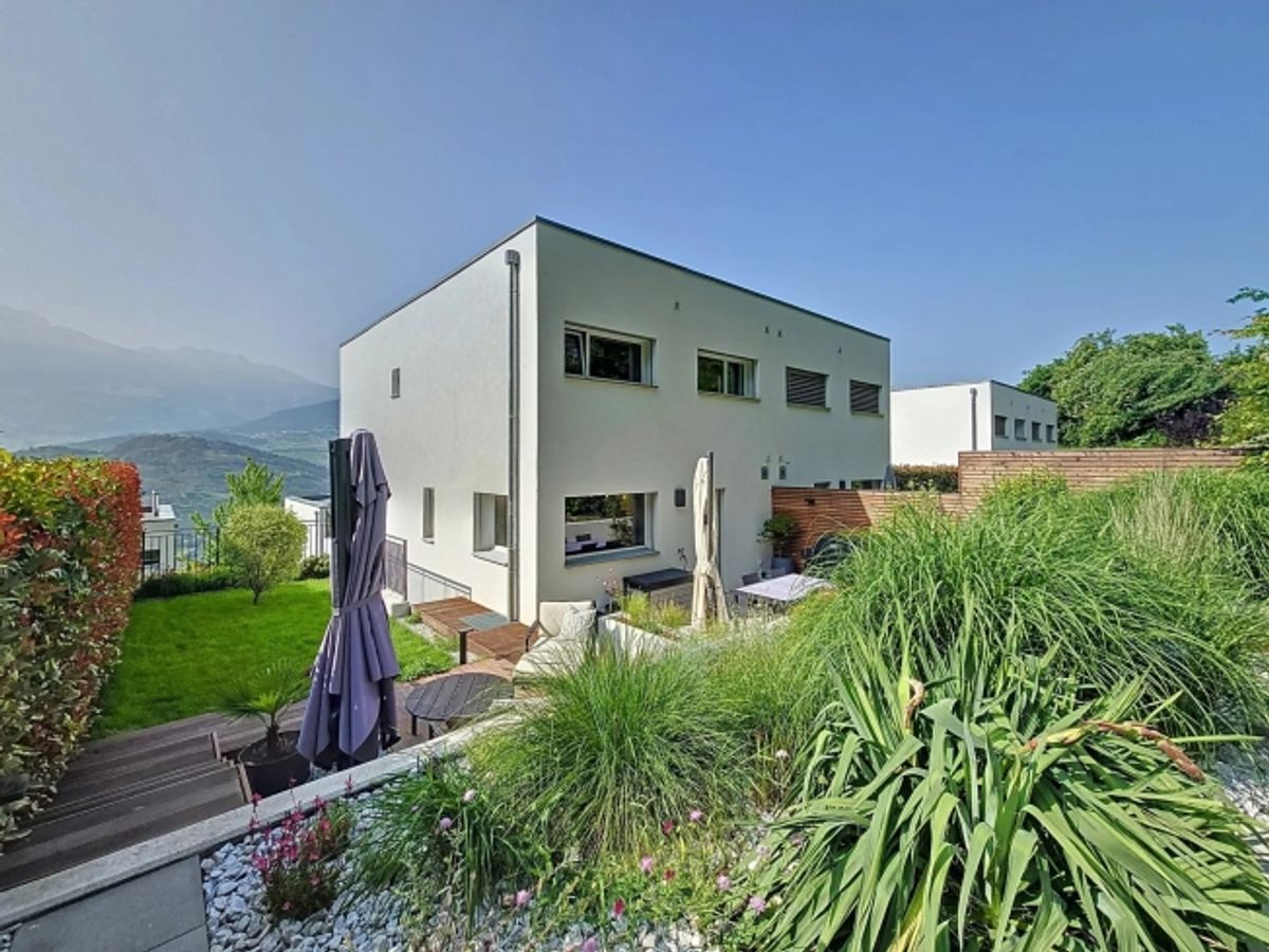 Modernes Villa zwischen Eleganz, Komfort und Natur - 12