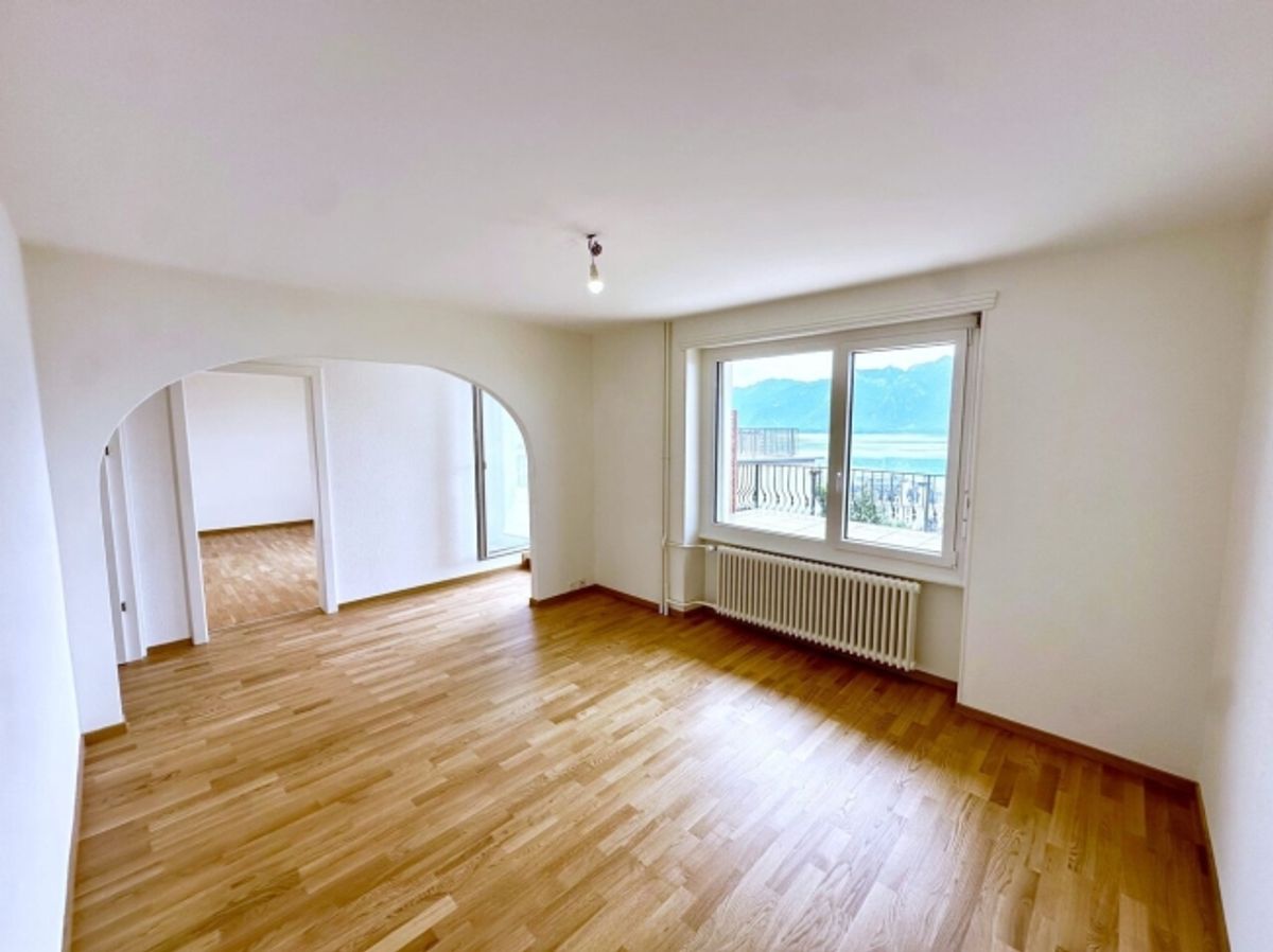 3.0-Zimmer-Wohnung im 1. Stock - 2