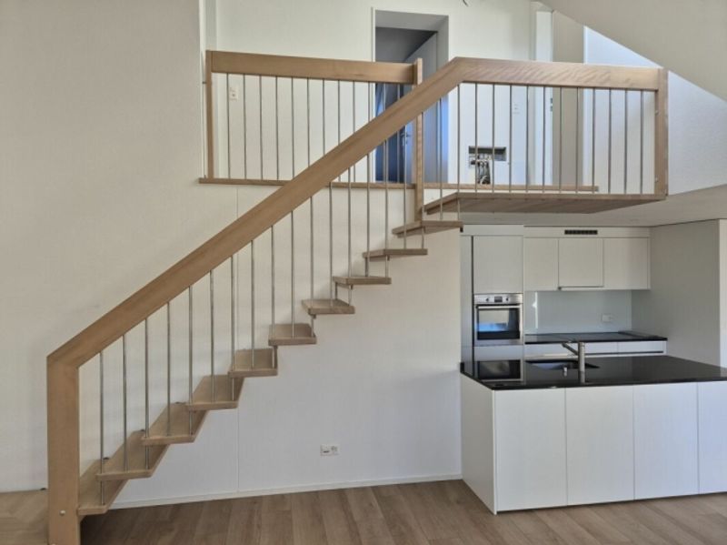 neuwertige 4.5-Zimmer-Maisonette-Wohnung mit Loggia an zentraler Lage in Mels - 4