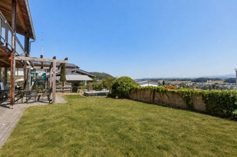 6.5-Zimmer-Haus - ruhig gelegen mit Weitsicht - 4