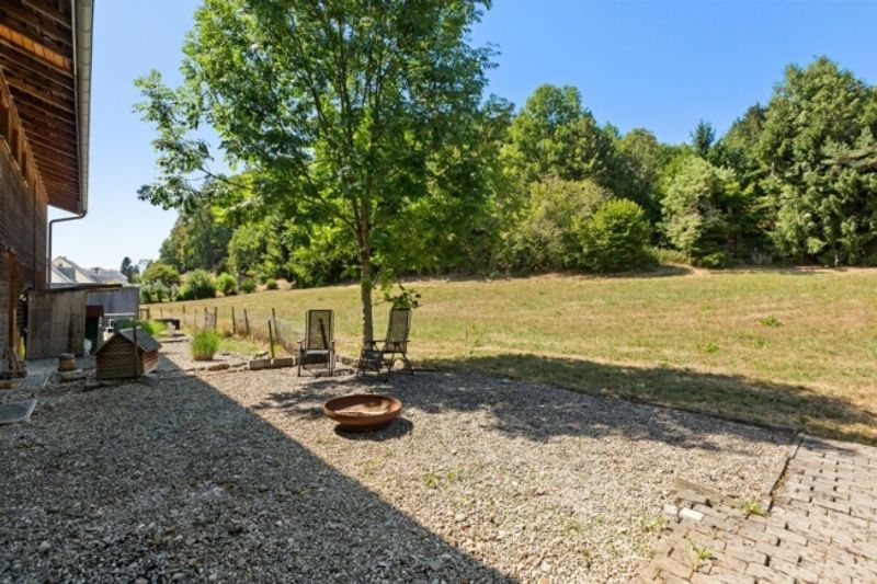 6.5-Zimmer-Haus - ruhig gelegen mit Weitsicht - 11