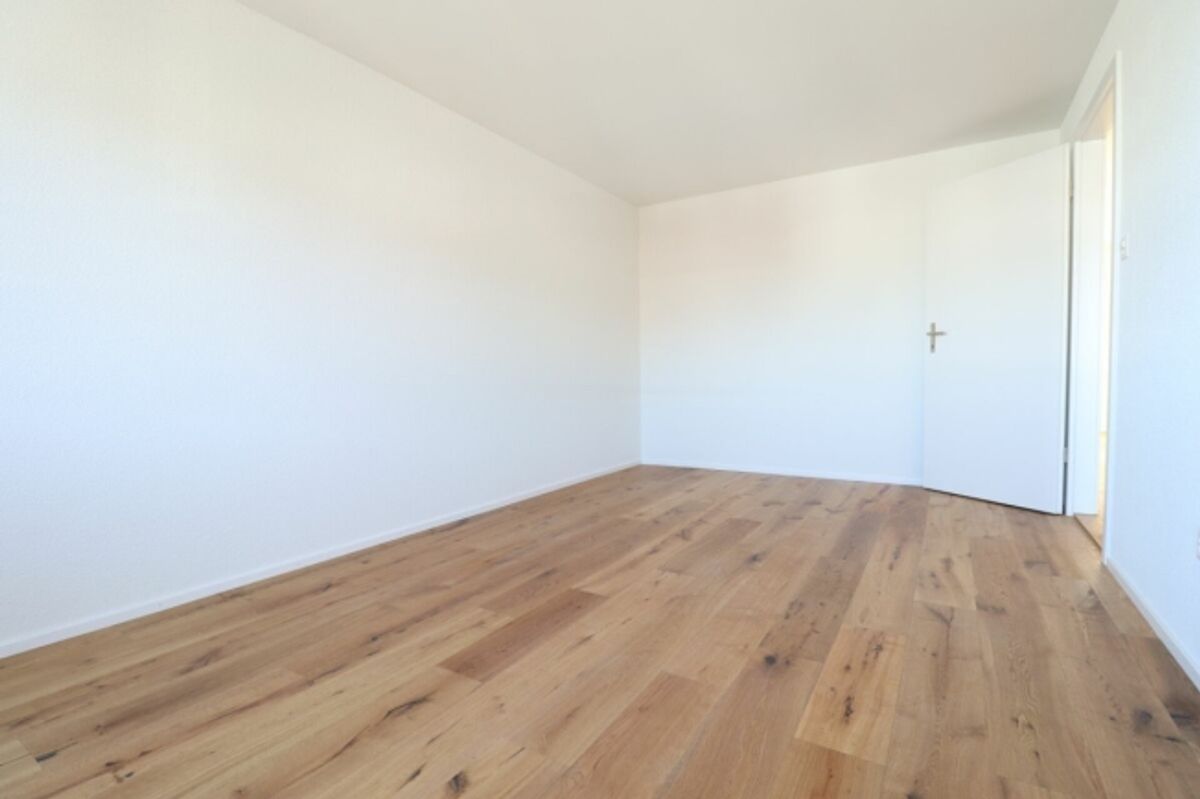 3.5 Zimmer Wohnung mit Balkon - 2