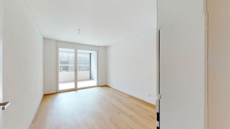 Neuwertige 2.5 Zimmer Sitzplatz Wohnung - 5