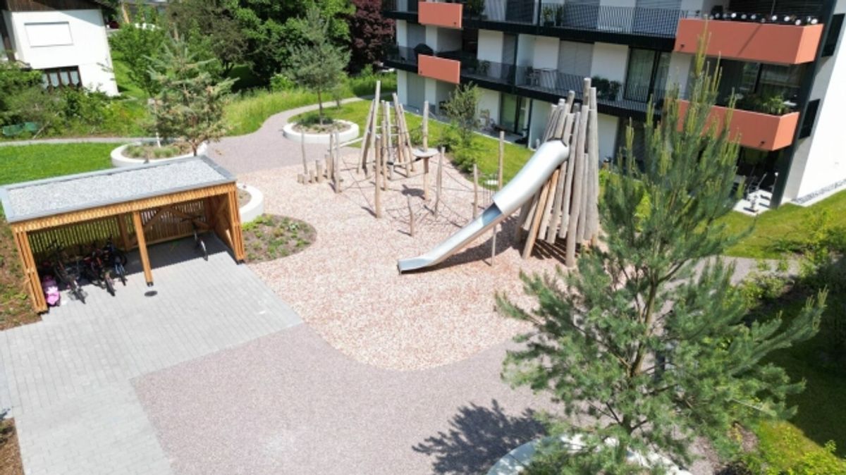 Neuwertige 2.5 Zimmer Sitzplatz Wohnung - 8