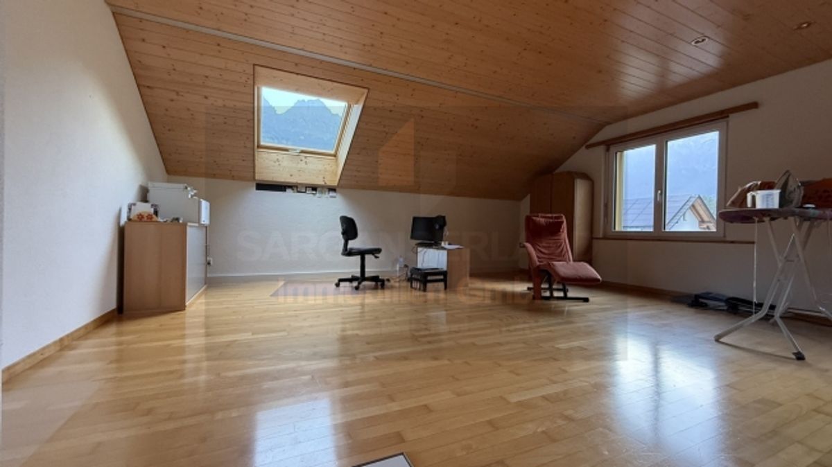 Wenige Schritte vom Walensee mit Blick auf die Churfirsten - 9