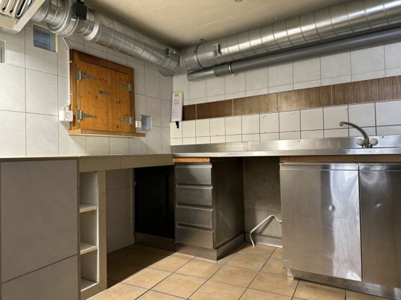 Mitten im Dorfzentrum finden Ihre kreativen Ideen Raum - 9