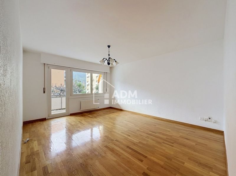 3.5-Zimmer-Wohnung mit zwei Parkplätzen - 2