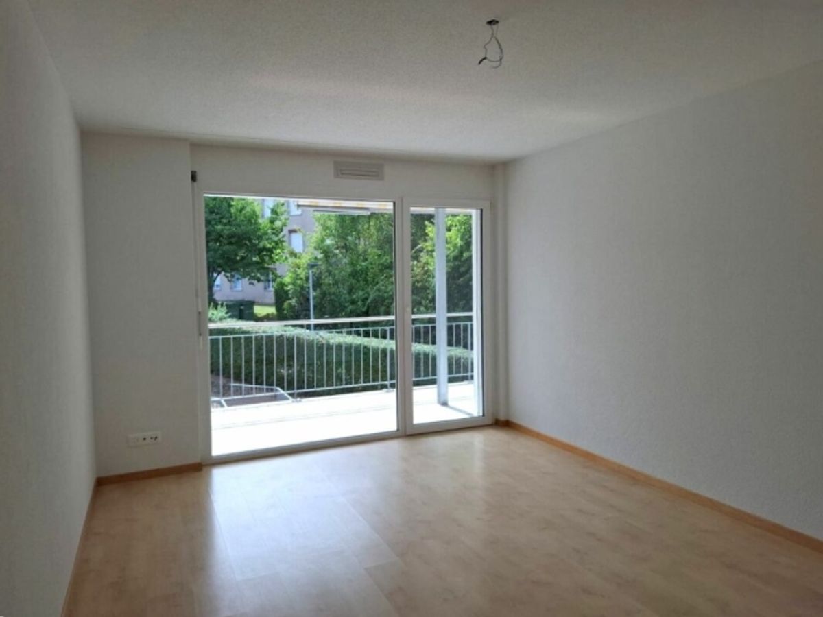 SCHÖNE WOHNUNG MIT GROSSEM BALKON - 6