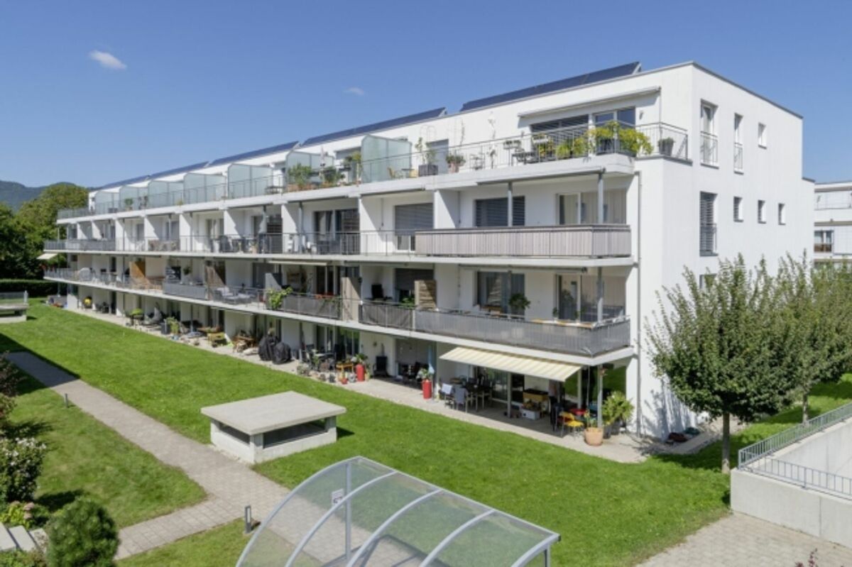 SCHÖNE WOHNUNG MIT GROSSEM BALKON - 2