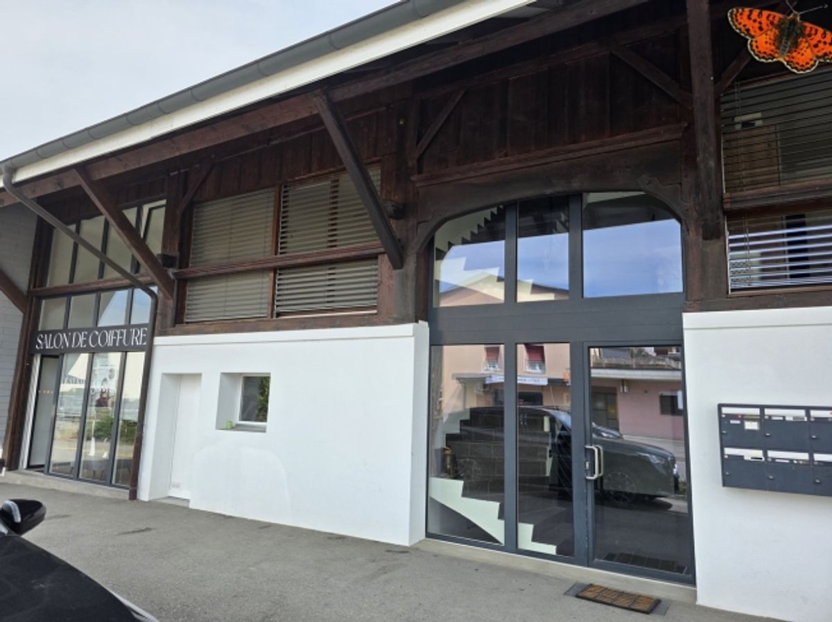 Büro in einer dynamischen Gemeinde im Herzen der Region Fribourg - 1