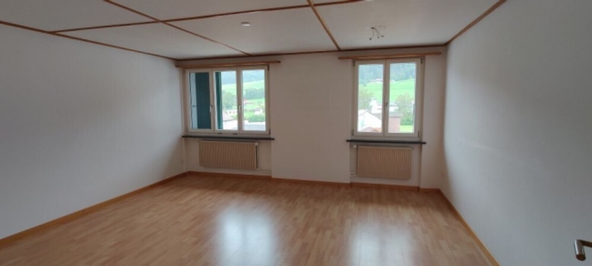 Schöne, helle 3.5 Zimmer Wohnung in Zweifamilienhaus - 7