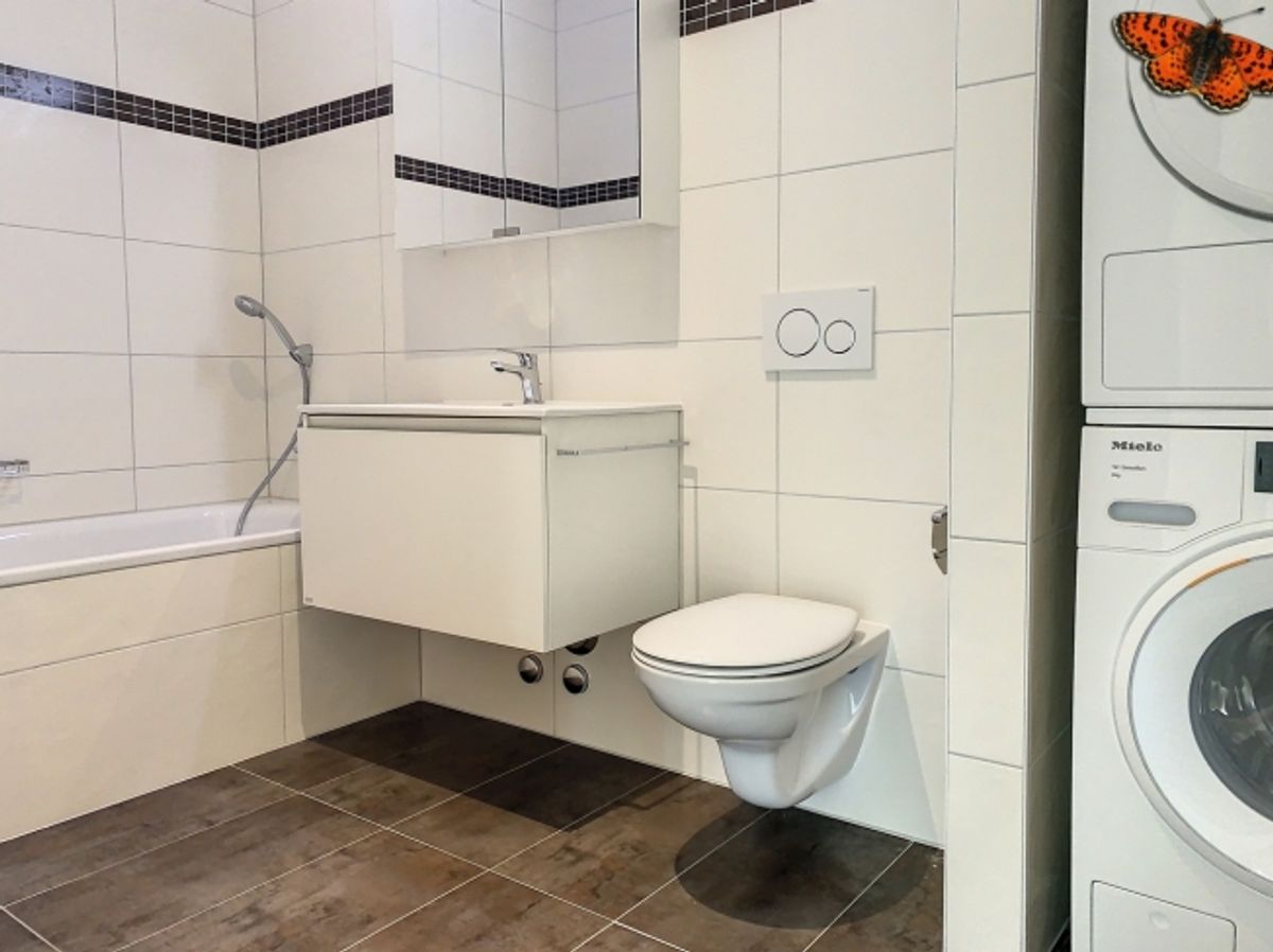 3½-ZIMMER-WOHNUNG – Mit Terrasse! - 4