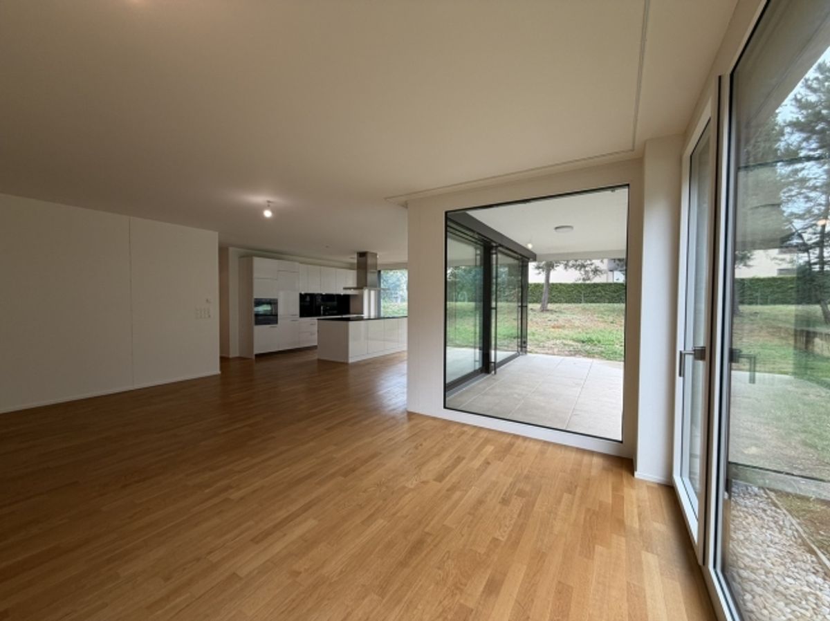 Willkommen in dieser modernen und grosszügigen 4.5-Zimmer-Wohnung - 0