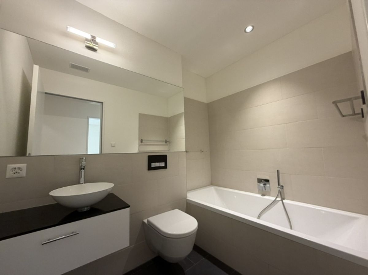 Willkommen in dieser modernen und grosszügigen 4.5-Zimmer-Wohnung - 5