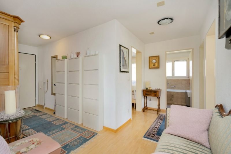 Gepflegte 4.5- Zimmer Wohnung an ruhiger Lage - 3