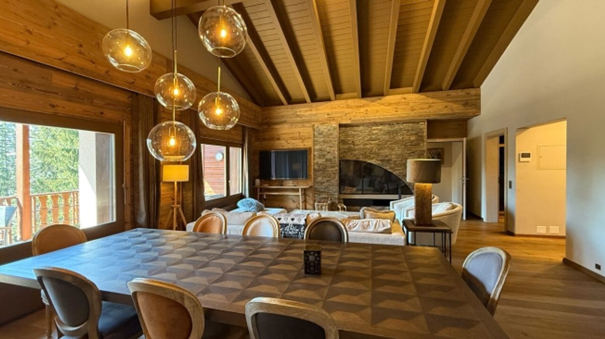 LOC 204 – PALM SPRINGS – ATTIQUE - 3