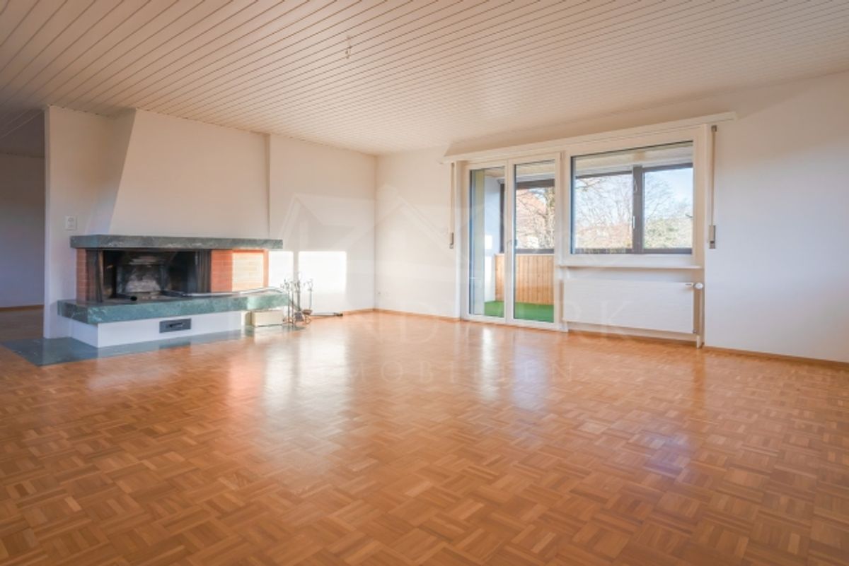 Ruhig gelegenes und helles 6-Zimmer-Einfamilienhaus in Ueberstorf - 2