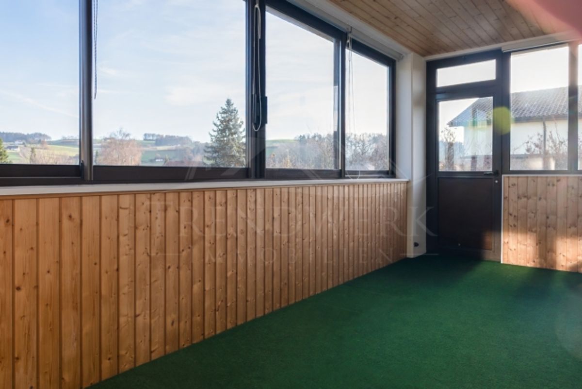 Ruhig gelegenes und helles 6-Zimmer-Einfamilienhaus in Ueberstorf - 6