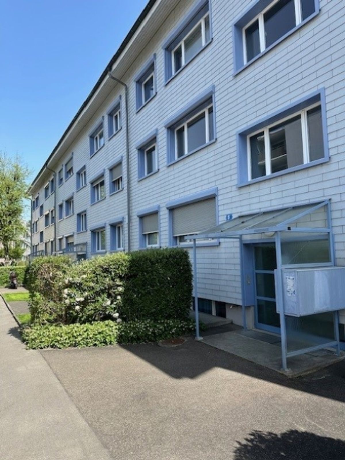 Befriste 3-ZWG im EG in 8048 Zürich bis 31.03.2027 zu vermieten - 0