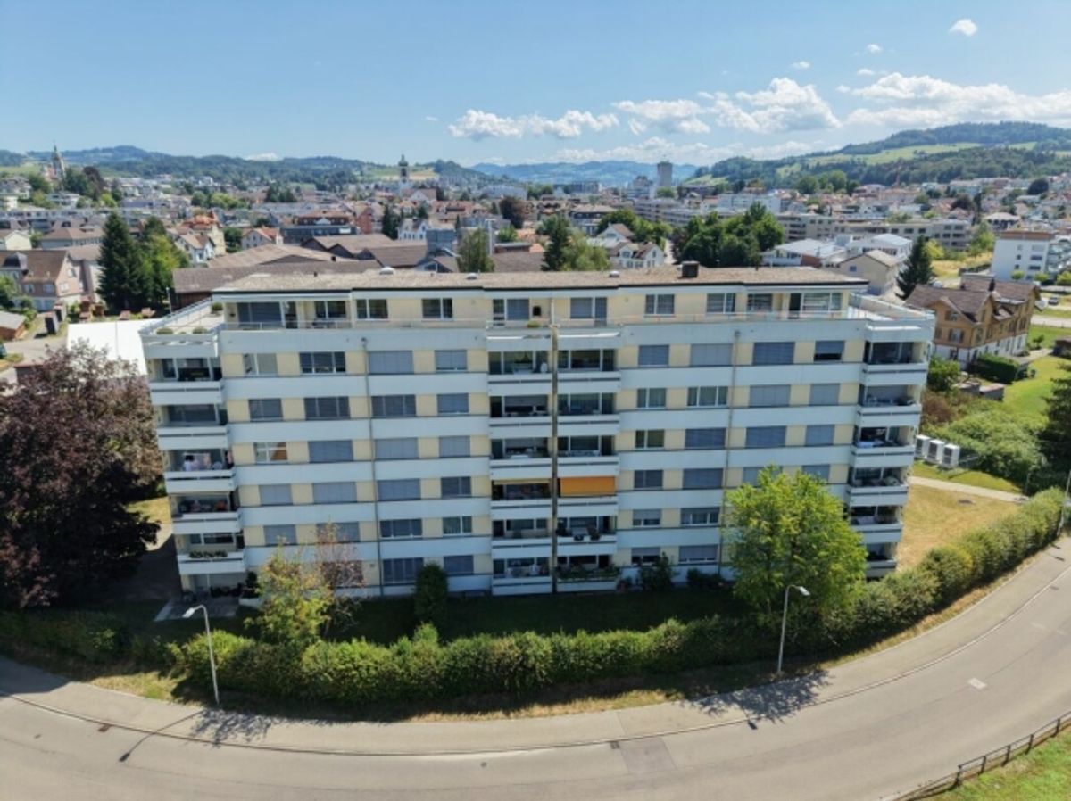 4.5 Zimmer Attikawohnung mit grosser Terrasse - 0
