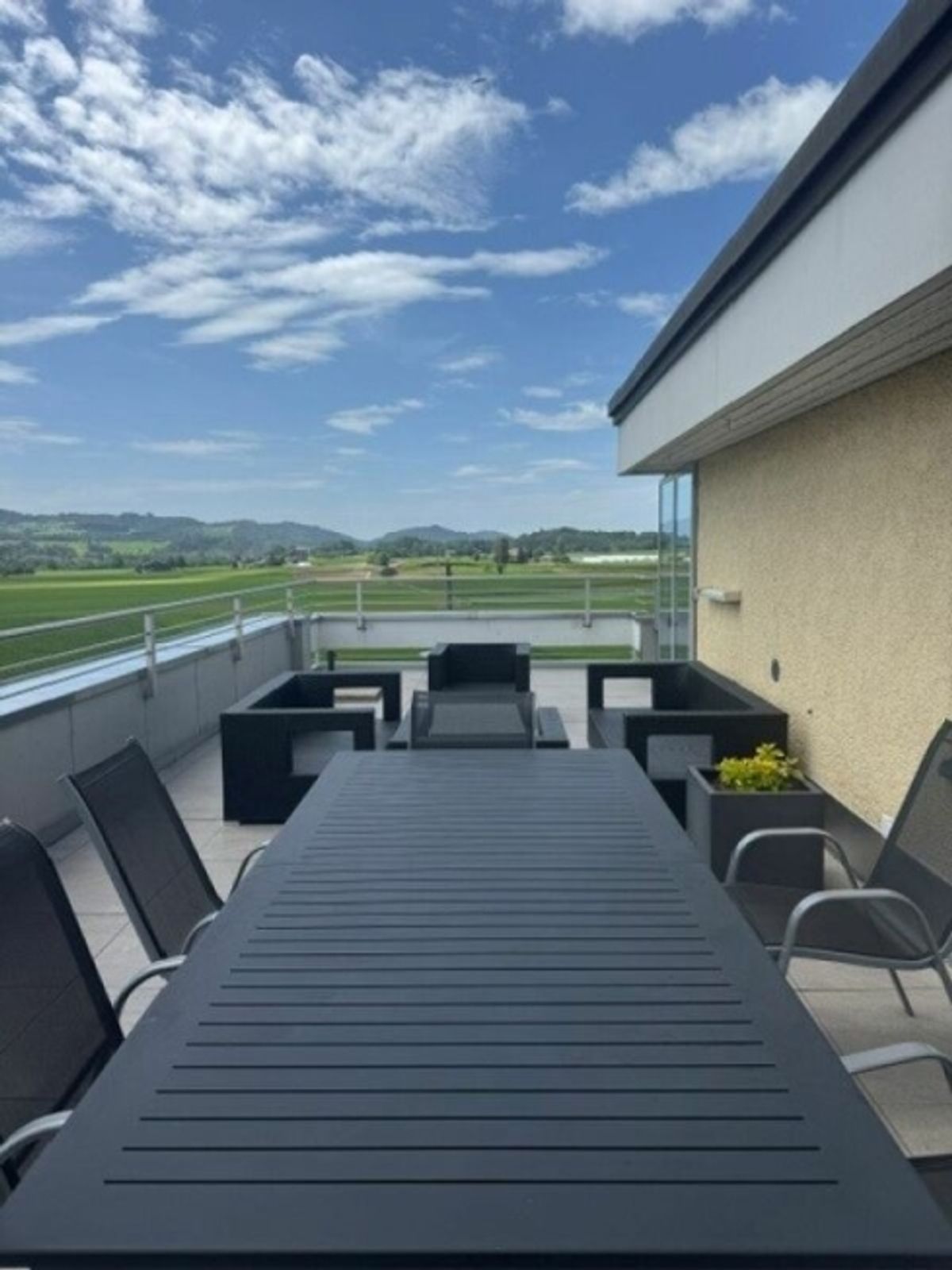 4.5 Zimmer Attikawohnung mit grosser Terrasse - 1